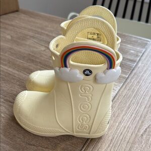CROCS Kids Handle It Rainbow Rain Boots Size 9